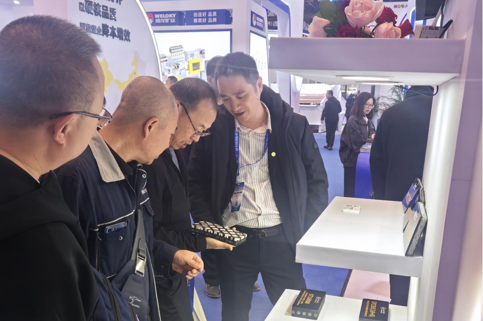 17617238394616696EE5.jpg 17617238394616696EE5.jpg